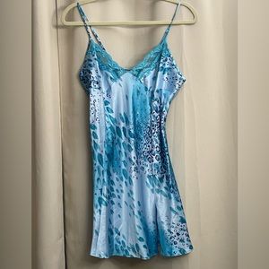 Victoria’s Secret lingerie. Size large. Cross back tie blue front lace.